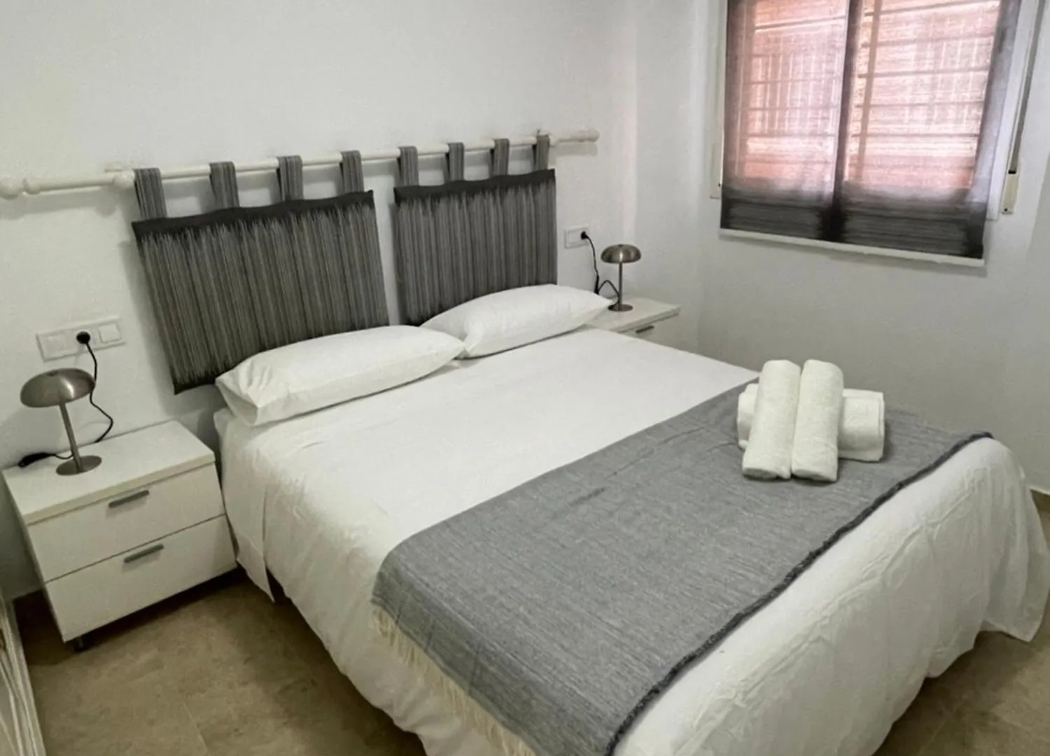 A 5 Min Estacion De Tren- Patio-Parking Y Playa Apartment Malaga