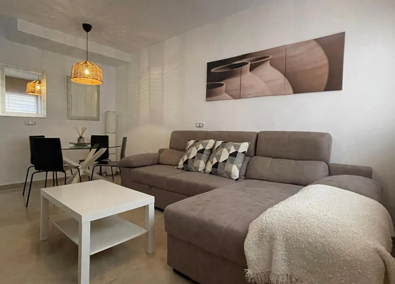 A 5 Min Estacion De Tren- Patio-Parking Y Playa Apartment Malaga